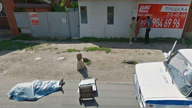 Mrtvola na ulici I Google Street View